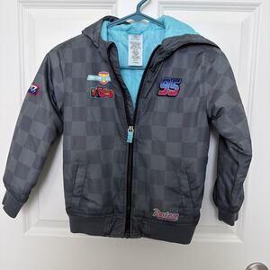 Disney Pixar Cars Lightning McQueen Boys Coat Puffer Jacket Size 5/6 Pit Crew